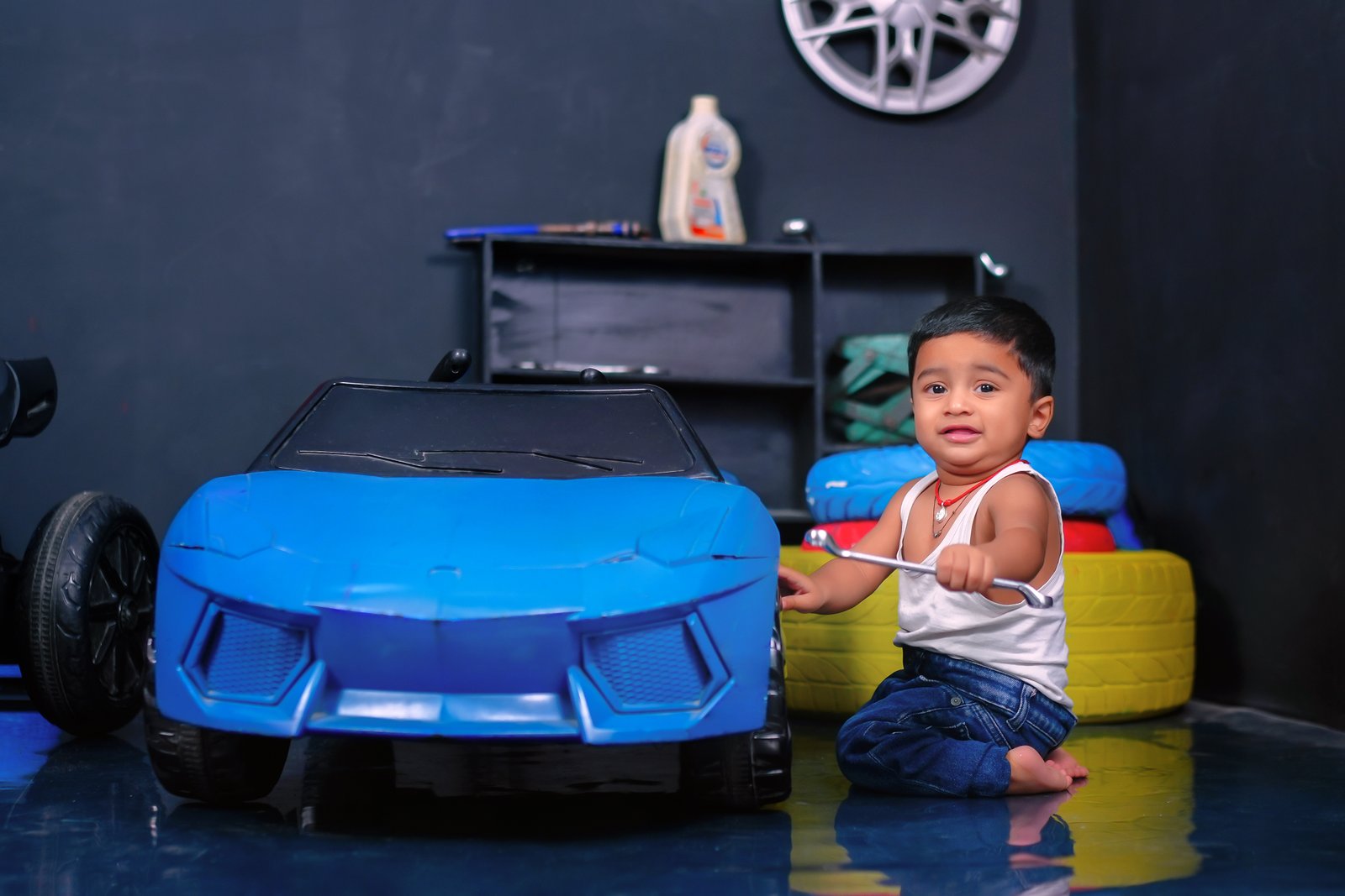 Representative pre-birthday 3d photography: Little Mechanic